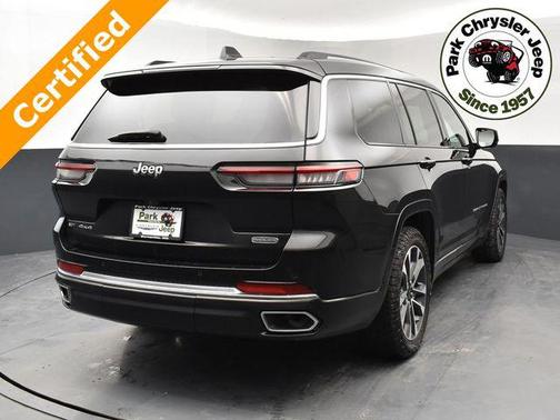 Diamond Black Crystal Pearlcoat 2023 Jeep Grand Cherokee L Overland