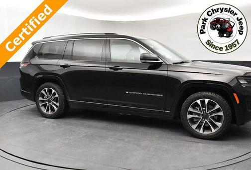 Diamond Black Crystal Pearlcoat 2023 Jeep Grand Cherokee L Overland