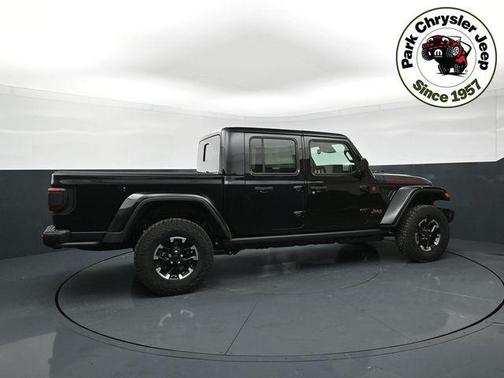 Black Clearcoat 2026 Jeep Gladiator Shadow Ops