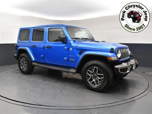 Hydro Blue Pearlcoat 2024 Jeep Wrangler 4-Door Sahara 4x4