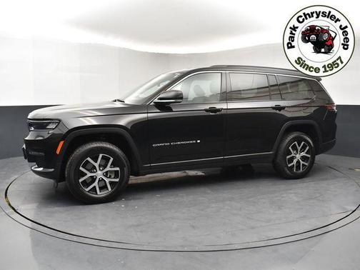Diamond Black Crystal Pearlcoat 2025 Jeep Grand Cherokee L Limited