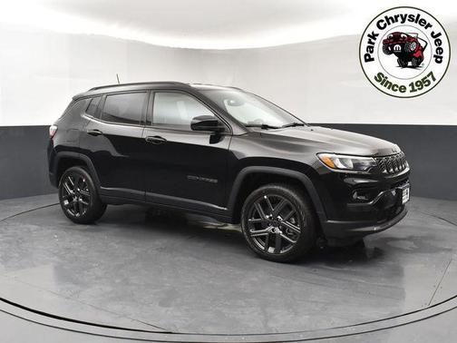 Diamond Black Crystal Pearlcoat 2026 Jeep Compass Limited