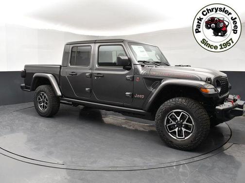 Granite Crystal Metallic Clearcoat 2026 Jeep Gladiator Rubicon