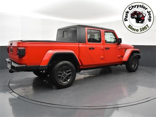 2024 Jeep Gladiator Sport S