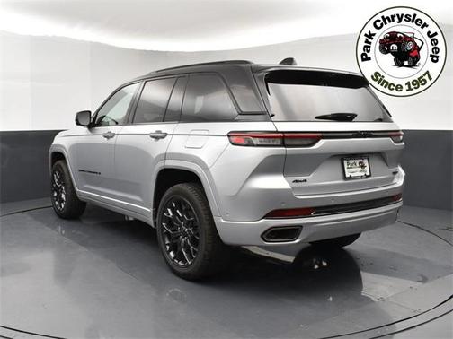 2025 Jeep Grand Cherokee Summit
