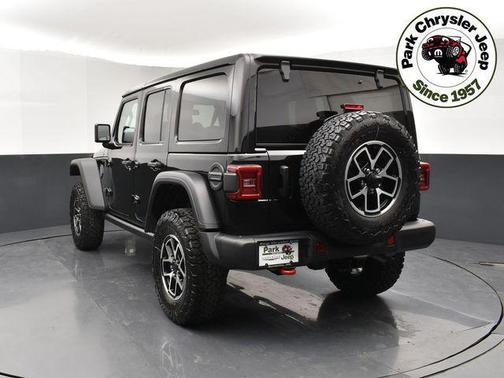 Black Clearcoat 2026 Jeep Wrangler Rubicon