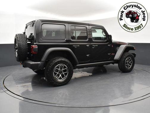 Black Clearcoat 2026 Jeep Wrangler Rubicon
