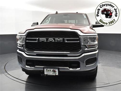 2021 RAM 2500 Tradesman Crew Cab 4x4 6'4' Box