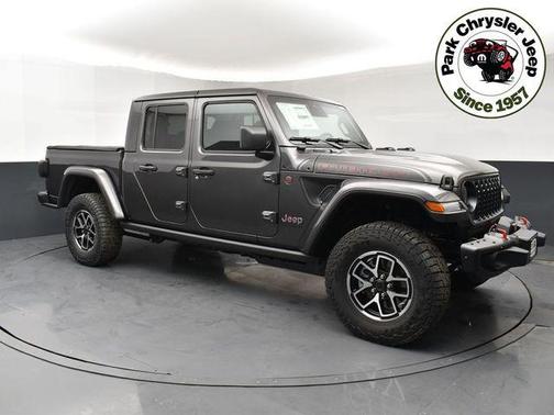 Granite Crystal Metallic Clearcoat 2026 Jeep Gladiator Rubicon