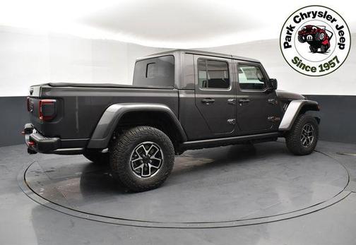 Granite Crystal Metallic Clearcoat 2026 Jeep Gladiator Rubicon