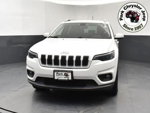 Bright White Clearcoat 2019 Jeep Cherokee Latitude Plus