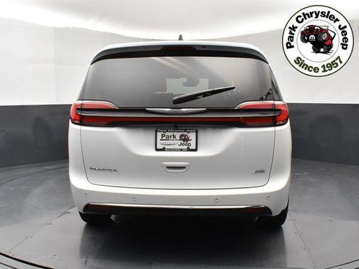 2026 Chrysler Pacifica L