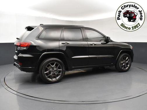 Diamond Black Crystal Pearlcoat 2021 Jeep Grand Cherokee 80th Anniversary 4x4