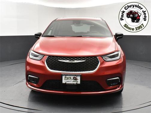 2026 Chrysler Pacifica L