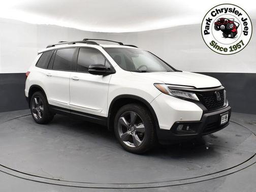 Platinum White Pearl 2021 Honda Passport AWD Touring