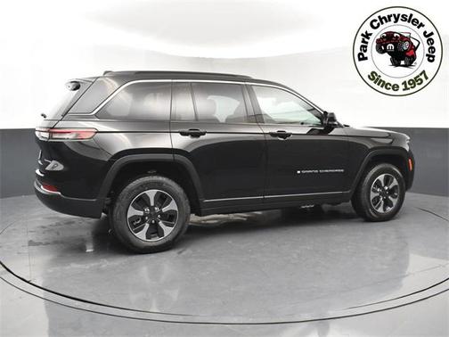 2025 Jeep Grand Cherokee 4xe Base