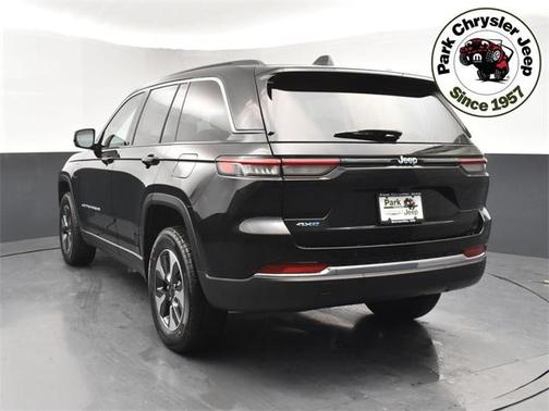 2025 Jeep Grand Cherokee 4xe Base