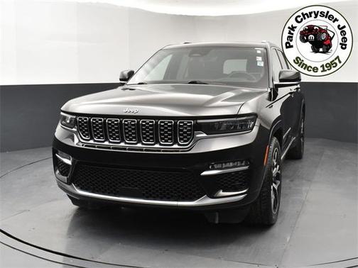 2022 Jeep Grand Cherokee Summit