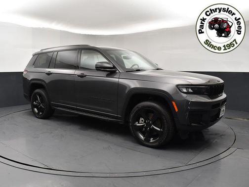 Baltic Gray Metallic Clearcoat 2024 Jeep Grand Cherokee L Altitude