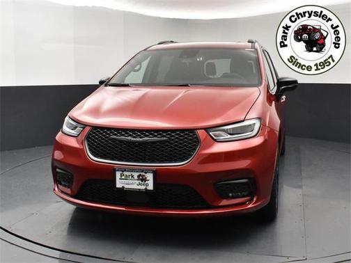 2026 Chrysler Pacifica Limited