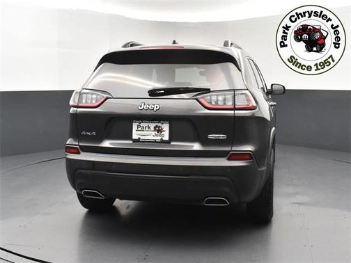 2022 Jeep Cherokee Latitude Lux
