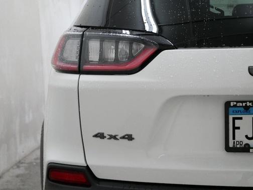 2020 Jeep Cherokee Trailhawk