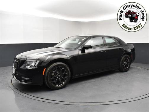 2022 Chrysler 300 Touring