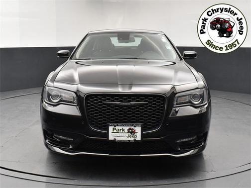 2022 Chrysler 300 Touring