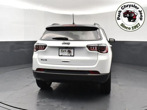 Bright White Clearcoat 2026 Jeep Compass Limited