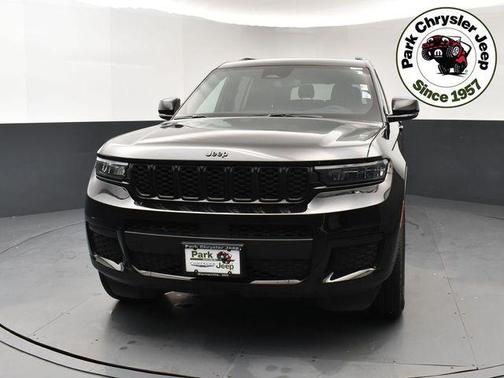 Diamond Black Crystal Pearlcoat 2024 Jeep Grand Cherokee L Altitude