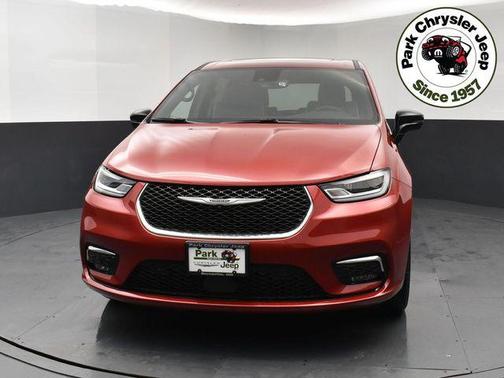 2026 Chrysler Pacifica Limited