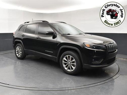 Diamond Black Crystal Pearlcoat 2022 Jeep Cherokee Latitude Lux