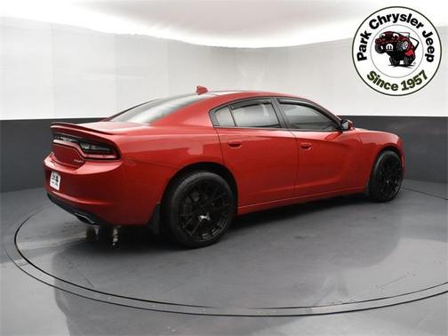 2016 Dodge Charger SXT