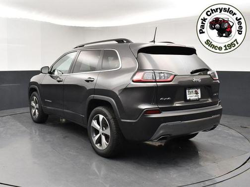 Granite Crystal Metallic Clearcoat 2022 Jeep Cherokee Limited