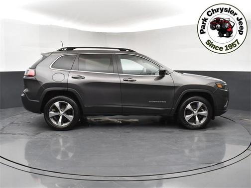 Granite Crystal Metallic Clearcoat 2022 Jeep Cherokee Limited