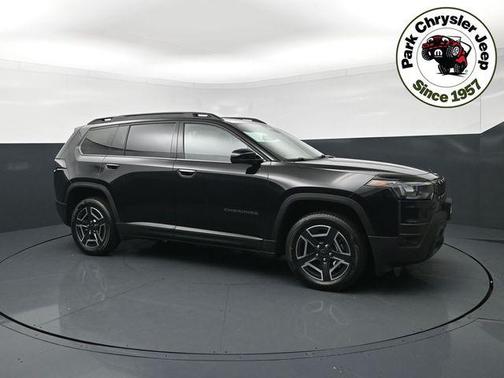 Diamond Black Crystal Pearlcoat 2026 Jeep Cherokee Limited