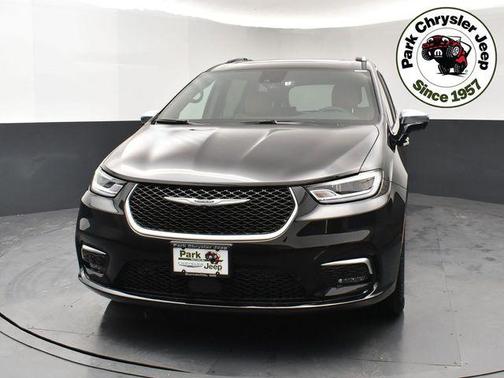 2026 Chrysler Pacifica L