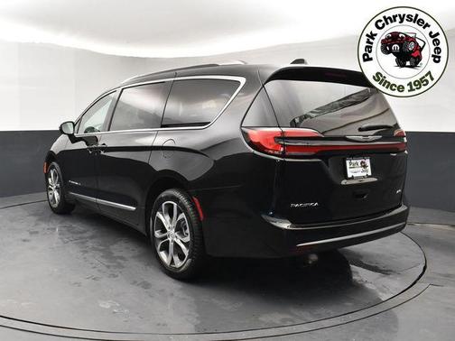 2026 Chrysler Pacifica L