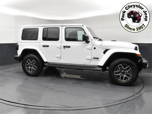 2026 Jeep Wrangler 4-Door Sahara 4x4