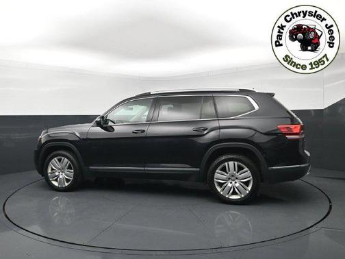 Deep Black Pearl 2018 Volkswagen Atlas 3.6L SEL Premium