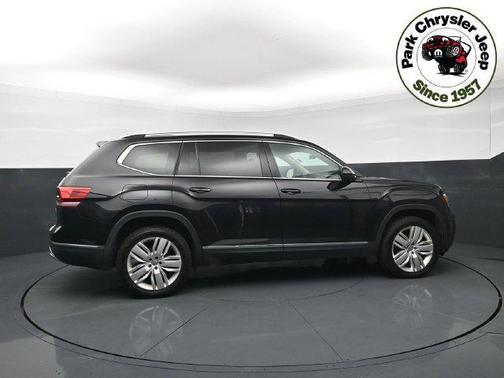Deep Black Pearl 2018 Volkswagen Atlas 3.6L SEL Premium