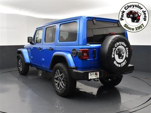 2025 Jeep Wrangler 4-Door Sahara 4x4