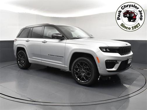 2025 Jeep Grand Cherokee Summit