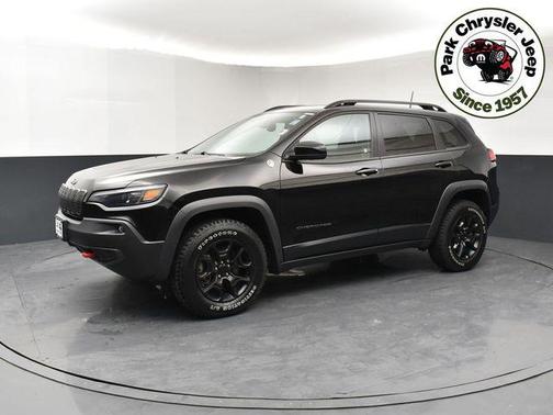 Diamond Black Crystal Pearlcoat 2022 Jeep Cherokee Trailhawk Elite