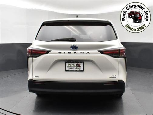 2021 Toyota Sienna XLE 7 Passenger