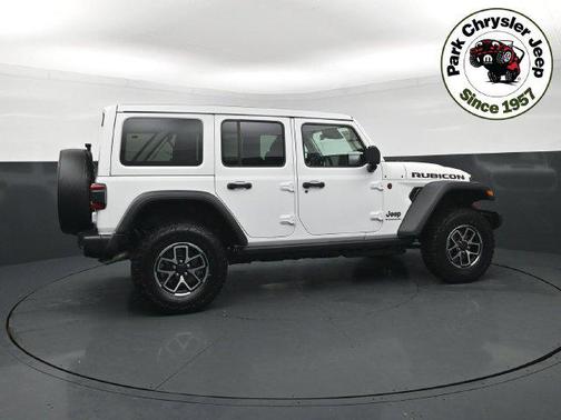 Bright White Clearcoat 2027 Jeep Wrangler Rubicon