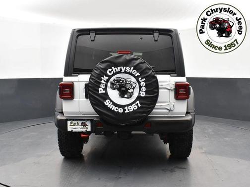 Bright White Clearcoat 2024 Jeep Wrangler Rubicon