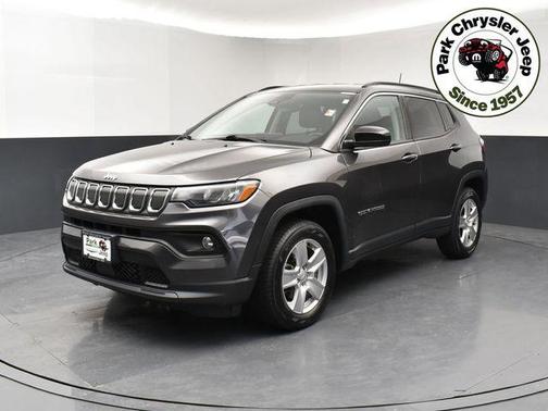 Granite Crystal Metallic Clearcoat 2022 Jeep Compass Latitude