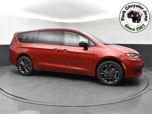 2026 Chrysler Pacifica L