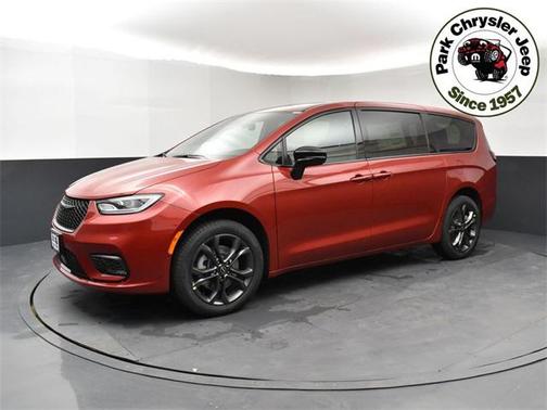 2026 Chrysler Pacifica L